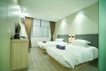 پانسیون Hengdian Chayan Guest House
