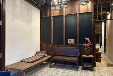 هاستل Aforetime House @ Samui