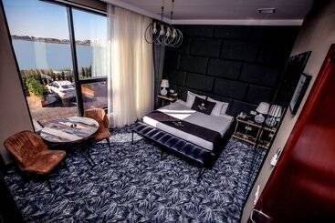Armada Villa