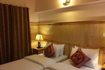 تختخواب و صبحانه Silver Cloud Ladakh