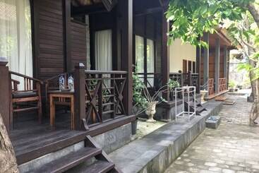 تختخواب و صبحانه Tarci Bungalows Lembongan