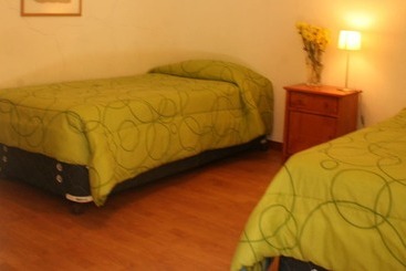 مسافرخانه Arica Surf House