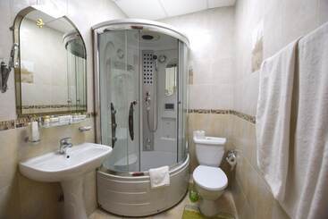 مسافرخانه Spa Hotel Laguna Tyumen