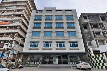 هتل Limra Vadodara