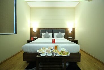 هتل Limra Vadodara