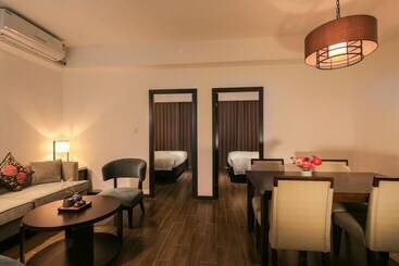 هتل Sun Forest Resort
