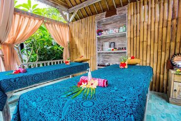 هتل The Syron Huts Lembongan