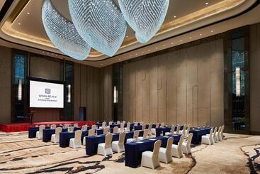 هتل Wanda Realm Qiqihar