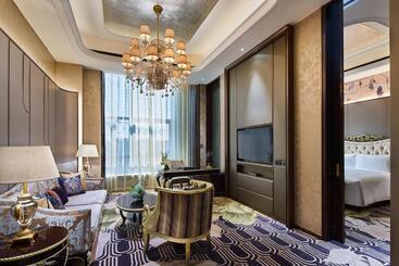 هتل Wanda Realm Qiqihar