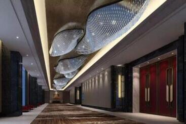 هتل Wanda Realm Qiqihar