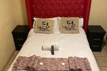 Pale Bohemia Bed And Breakfast