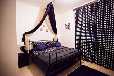 پانسیون Ark Guest House