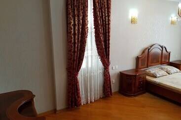 Umair Guest House