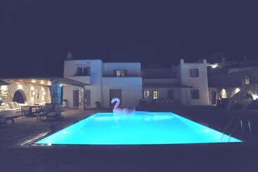 Zeus Seafront Villa