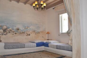 Zeus Seafront Villa
