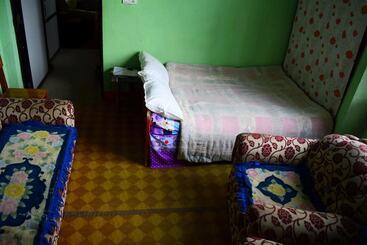تختخواب و صبحانه Changu Newa Homestay