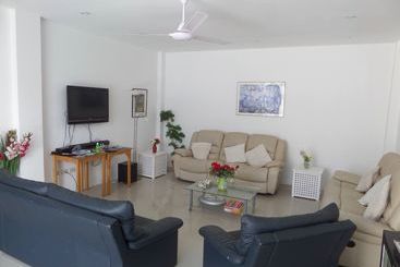 مبيت وإفطار Jm Compound