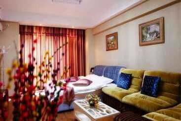 Dalian Blazing Sun Seaview Apartment