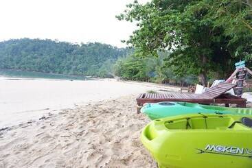 هتل Baan Suan Kayoo Cottage 2