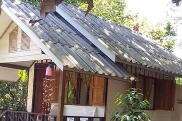 هتل Baan Suan Kayoo Cottage 2