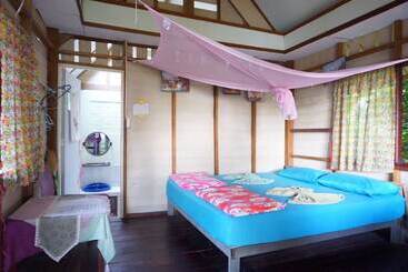 هتل Baan Suan Kayoo Cottage 2