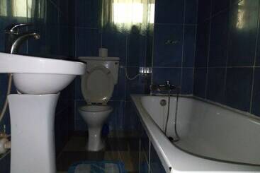 هتل Richanthonio Suites