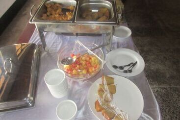 هتل Sundown Carnival Lodge