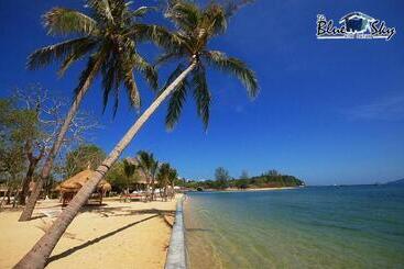 هتل The Blue Sky Resort@ Koh Payam