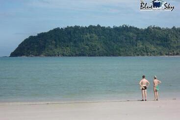 هتل The Blue Sky Resort@ Koh Payam