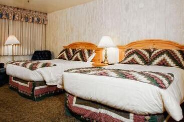 June Lake Motel