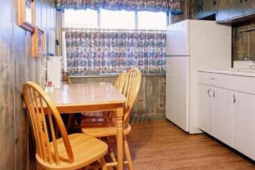 June Lake Motel