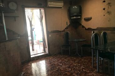 پانسیون Elena Guest House