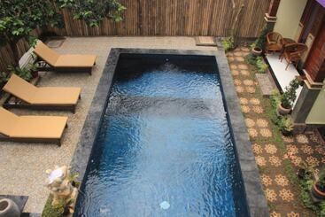 پانسیون Kailash Garden Homestay