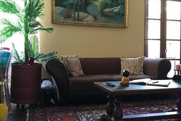 پانسیون Victorian Lodge