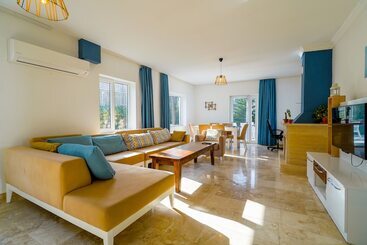 Soral Villa