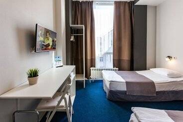 هاستل England Hotel Tyumen Centre