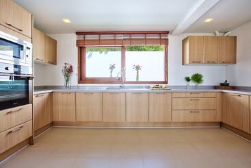Baan Apsara   Stunning Sea View 3 Bed Pool Villa