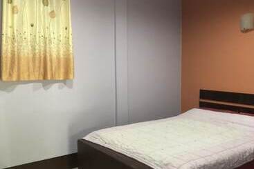 هتل Amazon Villas