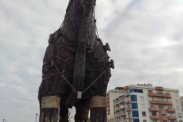 هتل Güven