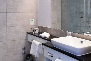 Jet Hotel Zurich Airport