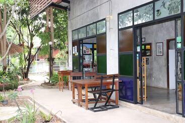 هتل The Picturebook Guesthouse