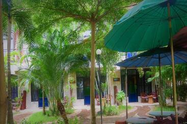 هتل The Picturebook Guesthouse