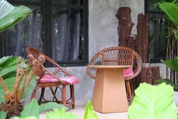 هتل The Picturebook Guesthouse