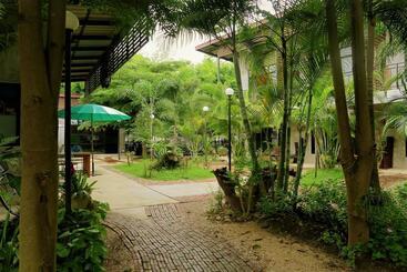 هتل The Picturebook Guesthouse