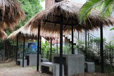 هتل The Picturebook Guesthouse