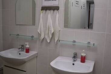 هتل Travel Inn Vystavochnaya