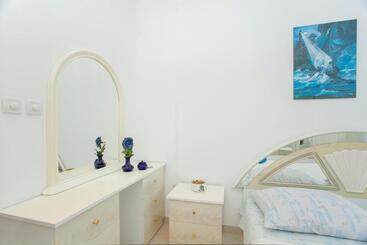 پانسیون Guest House Mara