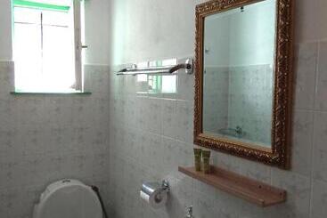 پانسیون Guesthouse Iro