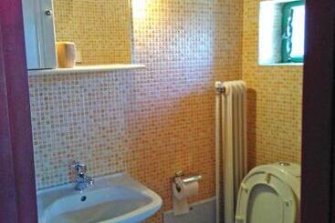 پانسیون Guesthouse Iro