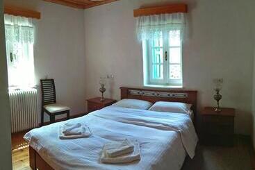 پانسیون Guesthouse Iro